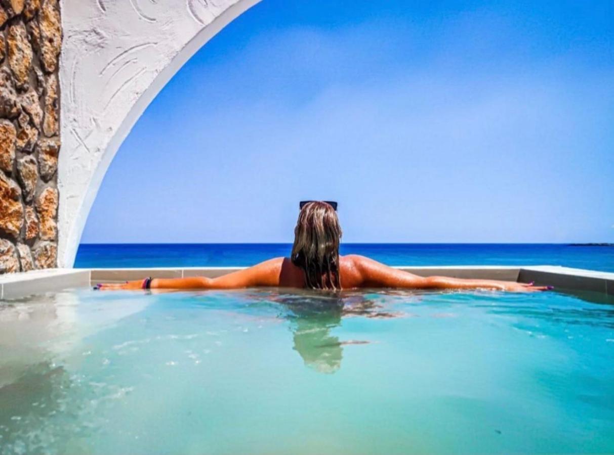 ארכאנגלוס Delfini Beach Hotel & Suites מראה חיצוני תמונה