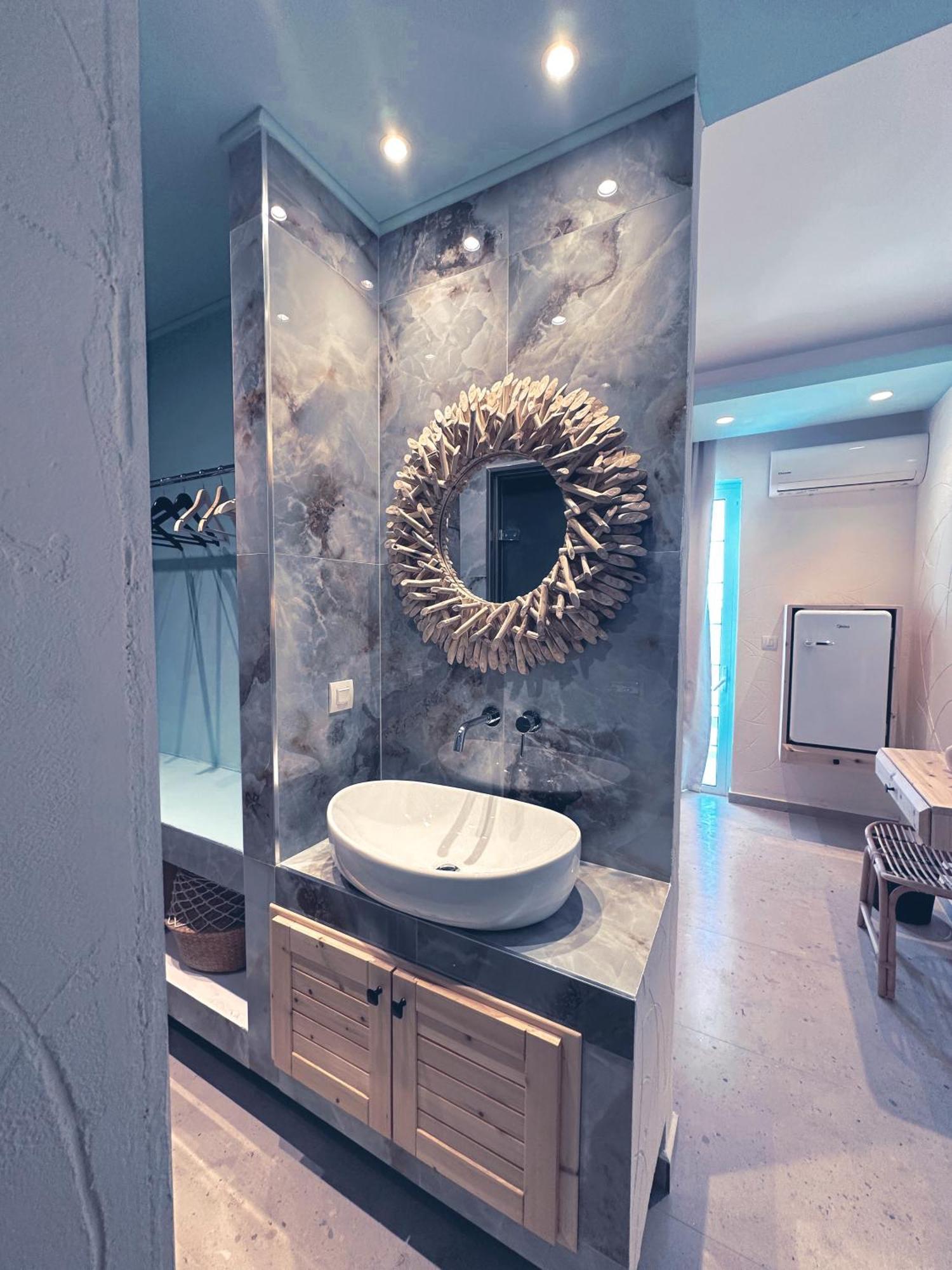 ארכאנגלוס Delfini Beach Hotel & Suites מראה חיצוני תמונה