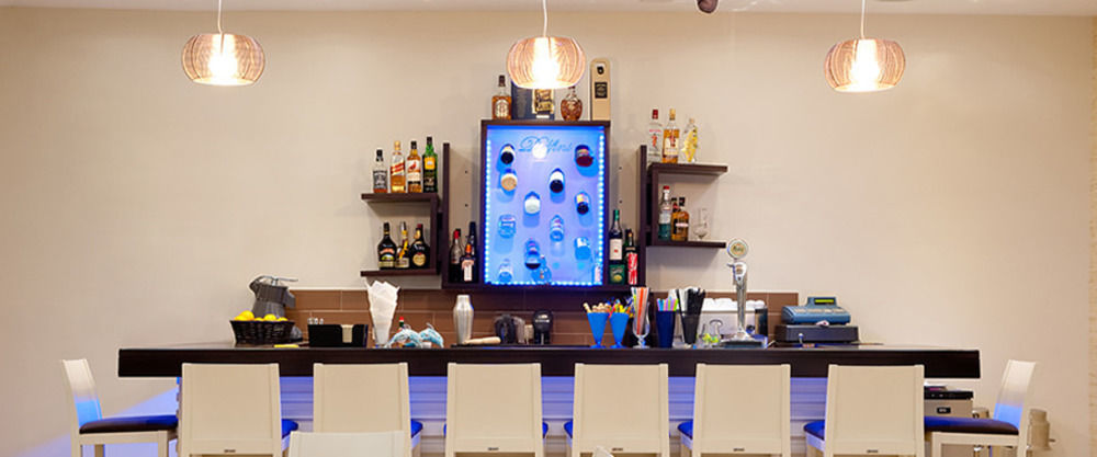 ארכאנגלוס Delfini Beach Hotel & Suites מראה חיצוני תמונה